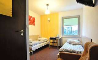 Отели типа «постель и завтрак» Hotelik Jankowski Рашин Двухместный номер с 2 отдельными кроватями-10